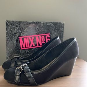 CLEARANCE! Mix No. 6 Wedge Heel Black 6M